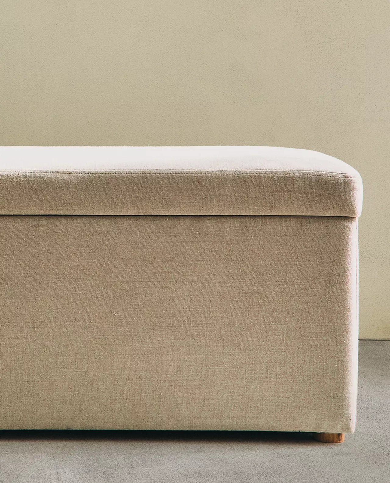 Linen storage bench