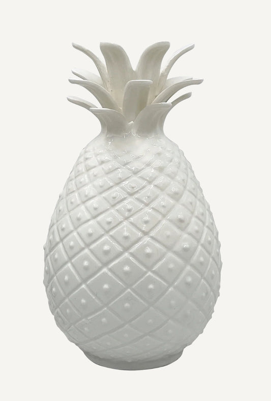 Villa Bologna – Pineapple Clay Statue