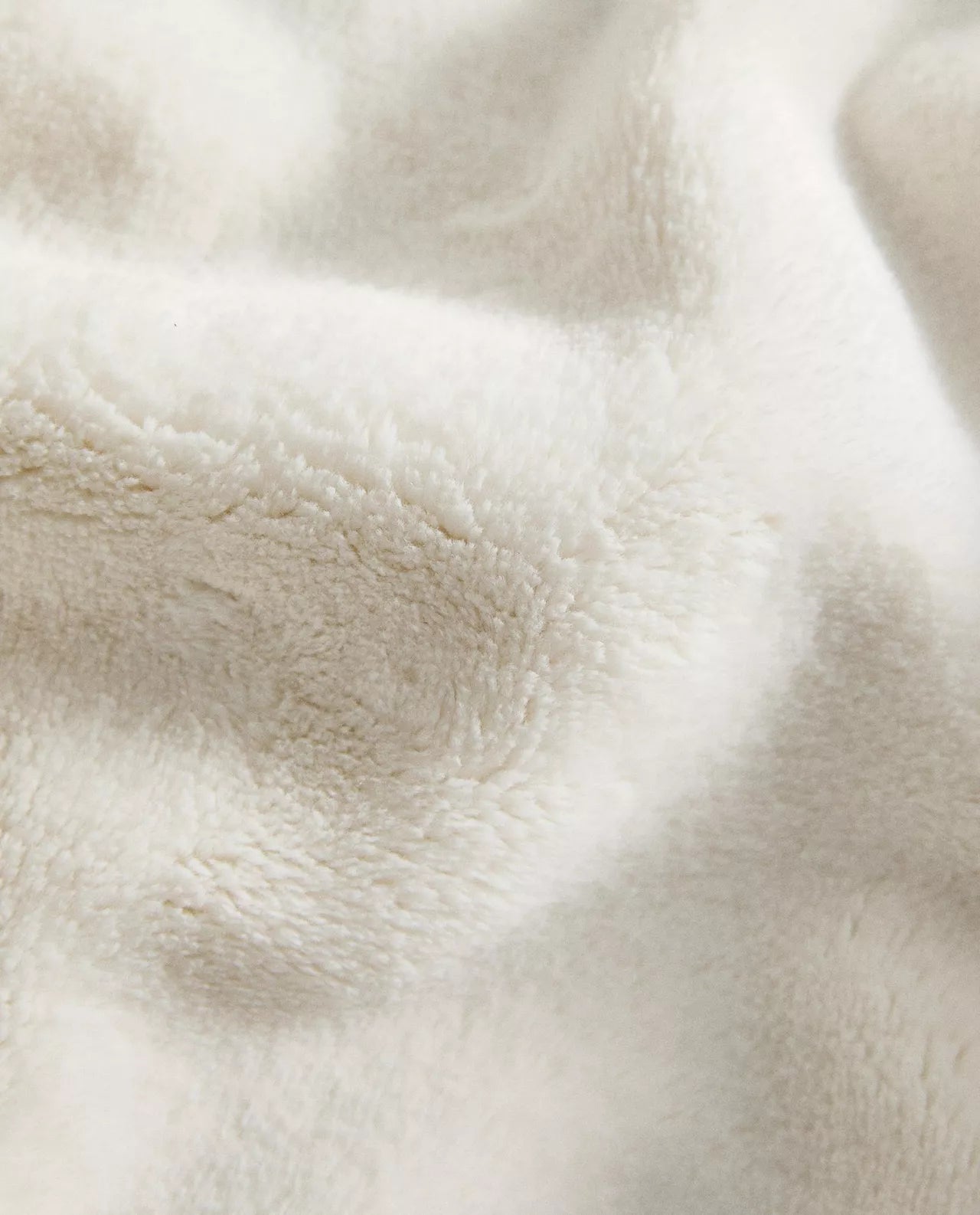 Large fleece beige blanket