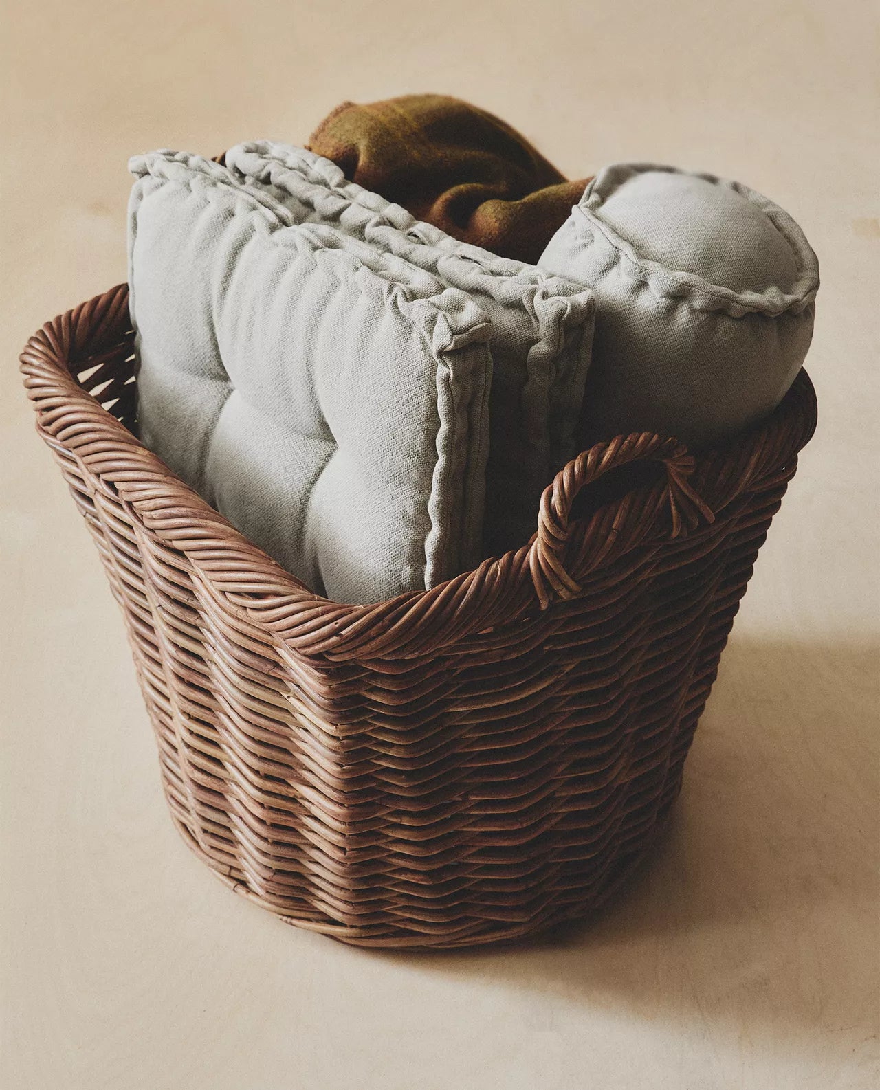 Square rattan basket